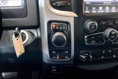 2017 RAM 1500 SLT