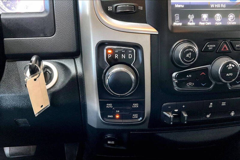 2017 RAM 1500 SLT