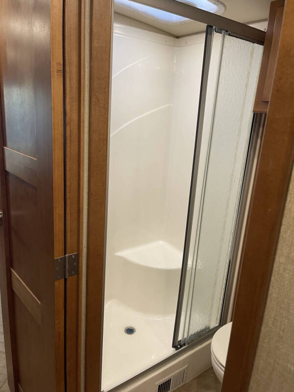 2017 Winnebago Forza 36G