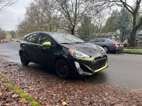 2016 Toyota Prius c Persona Special Edition