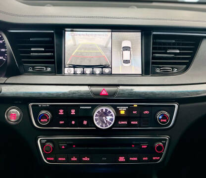 2018 Kia Cadenza Technology