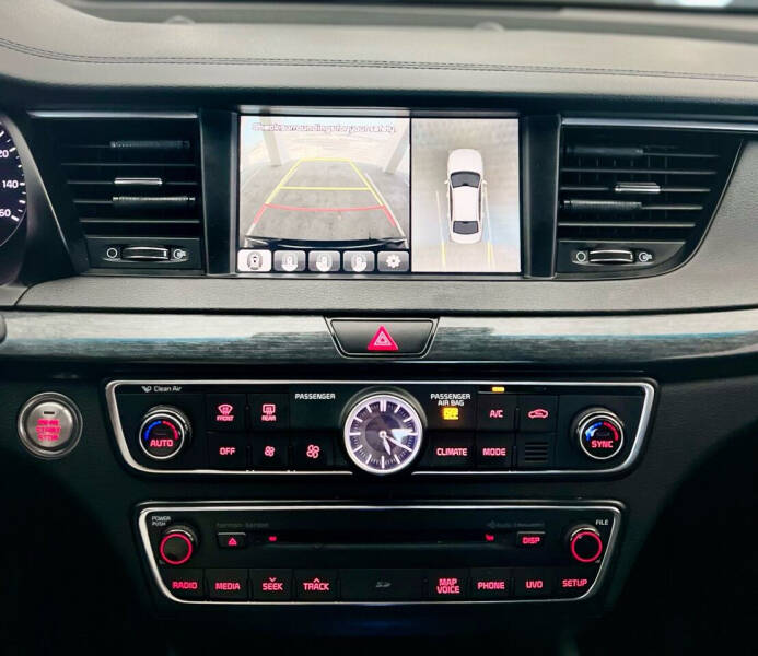 2018 Kia Cadenza Premium