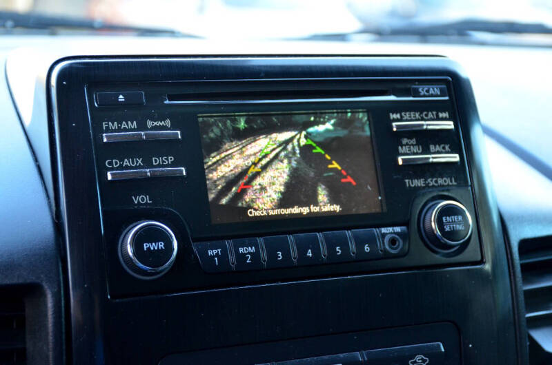 2014 Nissan Titan SV