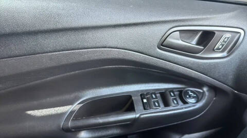2016 Ford Escape S