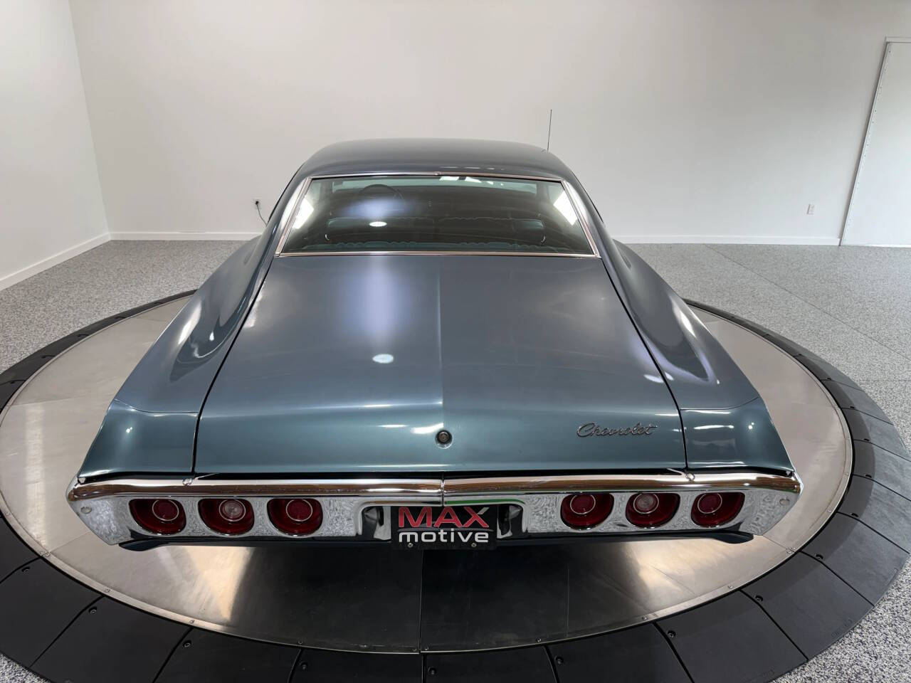1968 Chevrolet Impala Fastback 11