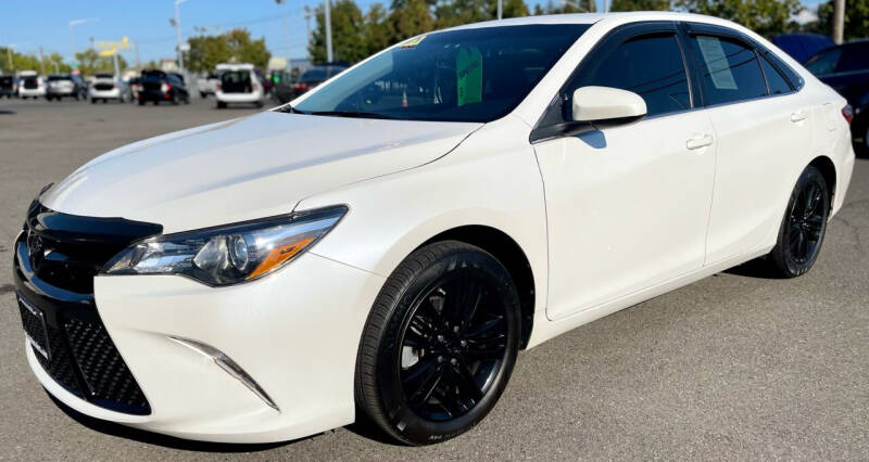 2017 Toyota Camry for sale at Vista Auto Sales in Lakewood WA