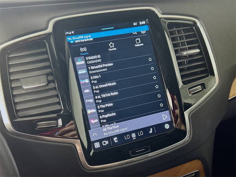 2023 Volvo XC90 B5 Plus Bright Theme