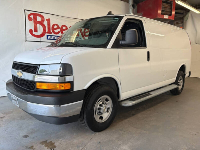 2023 Chevrolet Express 2500
