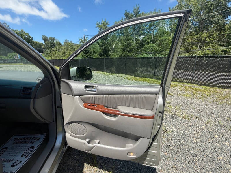 2005 Toyota Sienna XLE Limited 7 Passenger