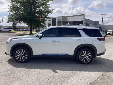 2022 Nissan Pathfinder Platinum