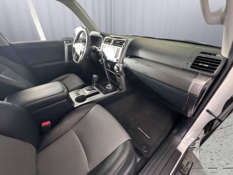 2020 Toyota 4Runner SR5