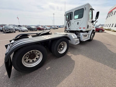 2020 Freightliner Cascadia