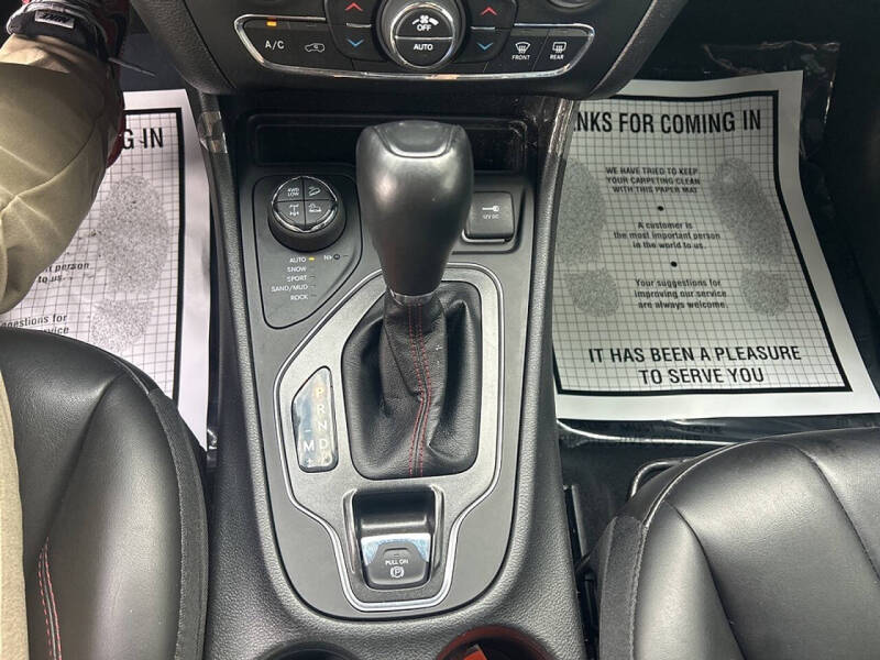 2022 Jeep Cherokee Trailhawk