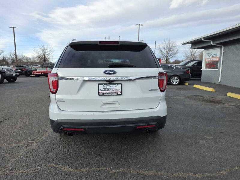 2017 Ford Explorer