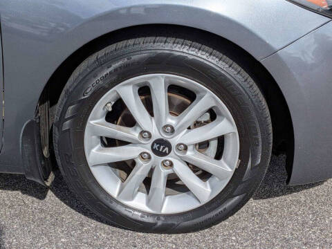2017 Kia Forte S