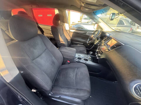 2015 Nissan Pathfinder SV