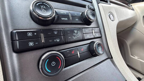 2011 Ford Taurus SEL