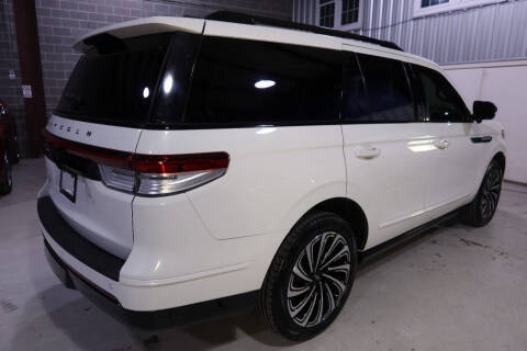 2022 Lincoln Navigator Black Label