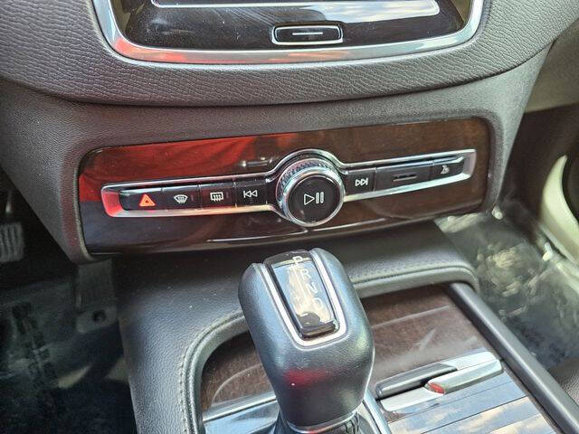 2019 Volvo XC90 T5 Momentum