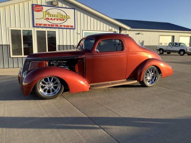1937 Studebaker DICTATOR