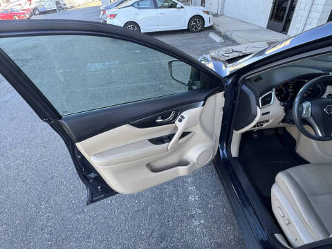 2016 Nissan Rogue SL