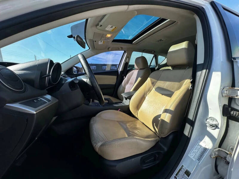 2013 Mazda MAZDA3 i Grand Touring