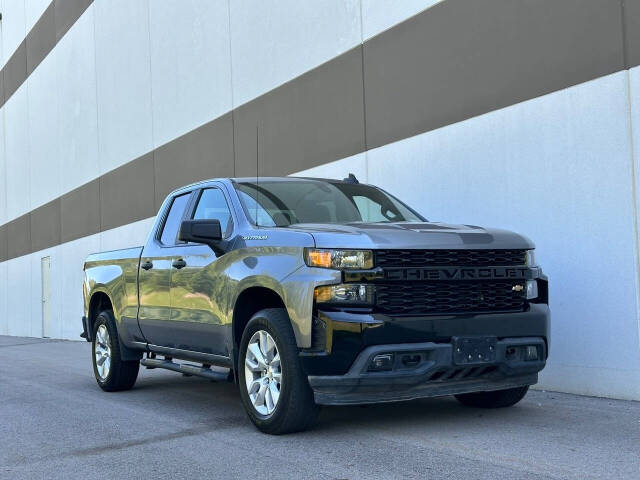 2020 Chevrolet Silverado 1500 for sale at Phoenix Motor Co in Romulus, MI