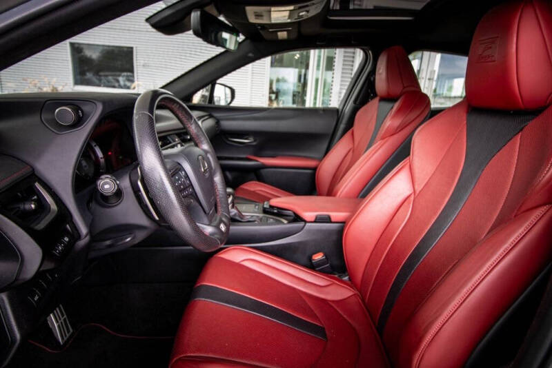 2019 Lexus UX 200 F SPORT