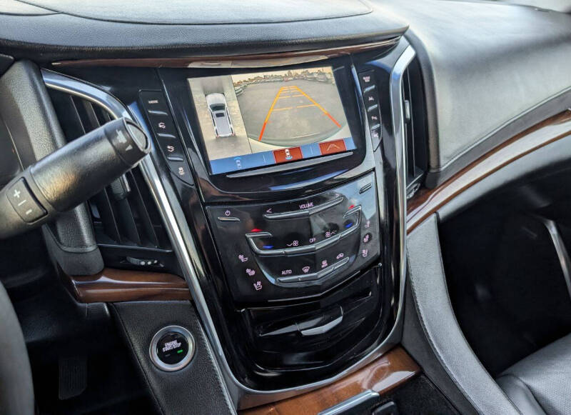 2017 Cadillac Escalade Premium Luxury