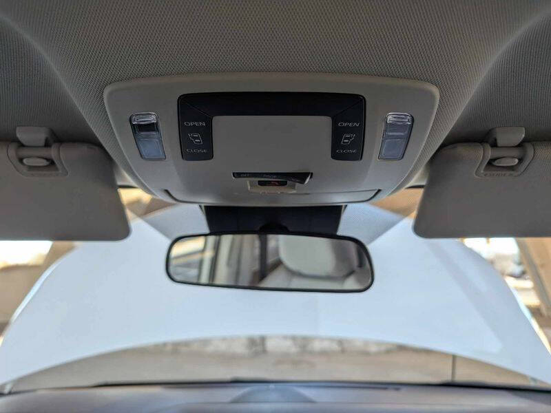 2025 Toyota Sienna LE 8-Passenger