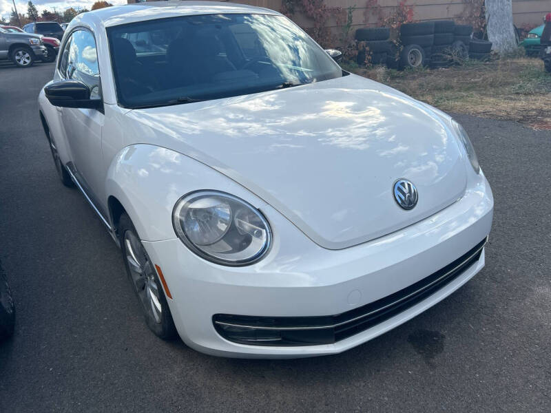 2013 Volkswagen Beetle 2.0 photo 3