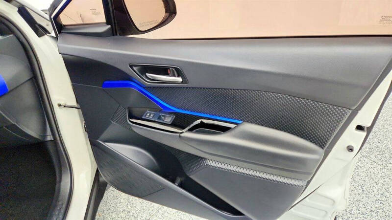 2020 Toyota C-HR XLE