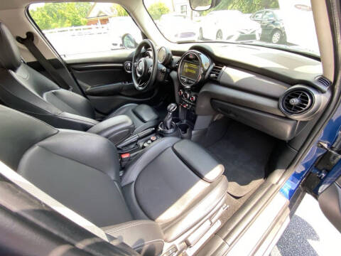 2016 MINI Hardtop 4 Door Cooper