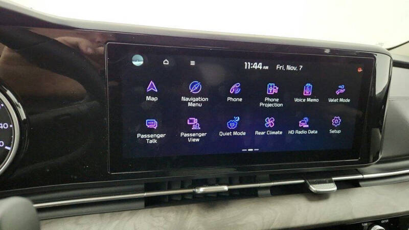 2024 Kia Carnival EX