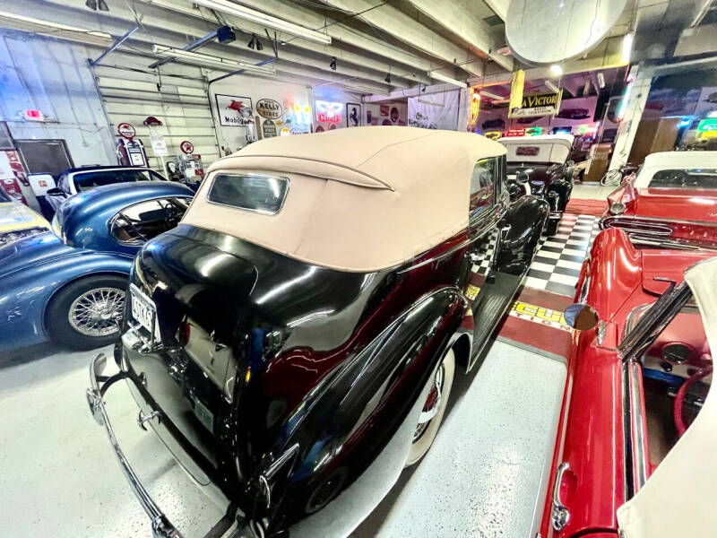 1939 Packard Caribbean