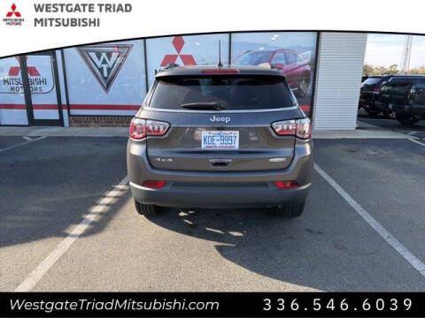 2022 Jeep Compass Latitude Lux