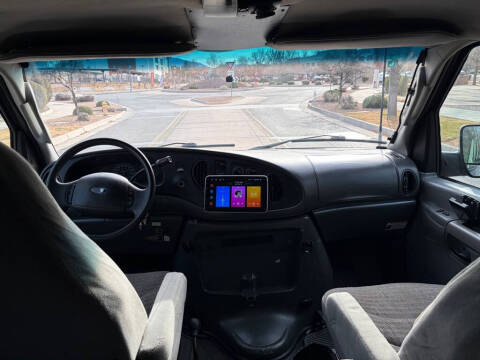 2003 Ford E-Series E-350 SD