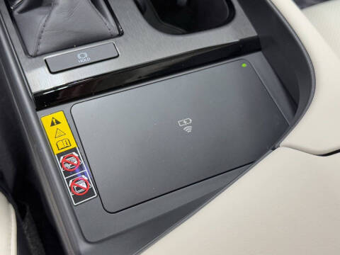 2025 Lexus ES 350 Ultra Luxury