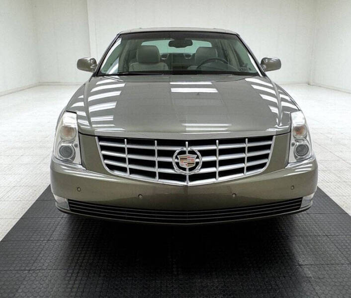 2010 Cadillac DTS Luxury Collection