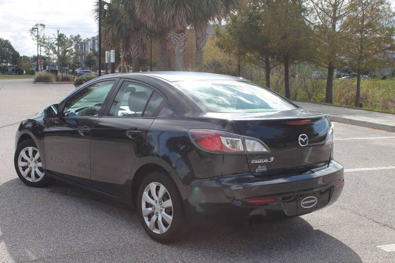 2013 Mazda MAZDA3 i SV