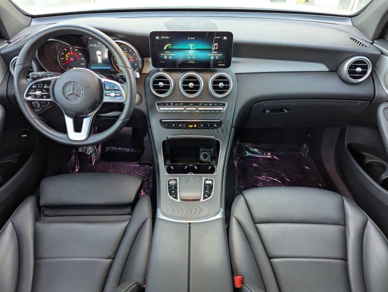 2021 Mercedes-Benz GLC GLC 300