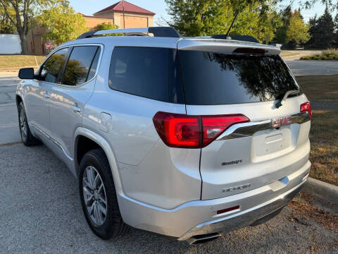 2017 GMC Acadia Denali