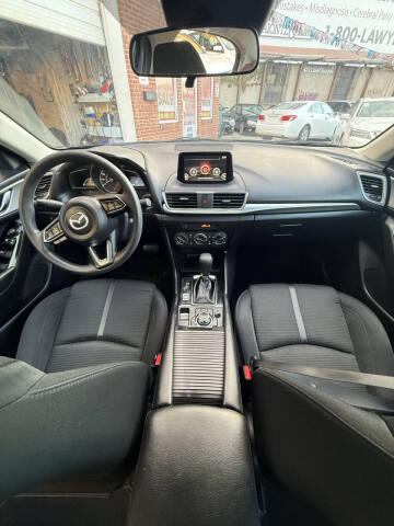 2018 Mazda MAZDA3 Sport