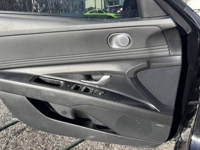 2022 Hyundai Elantra