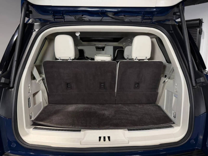 2019 Lincoln Navigator Black Label