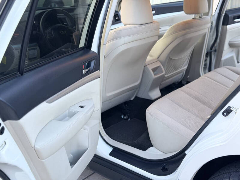 2012 Subaru Outback 2.5i Premium