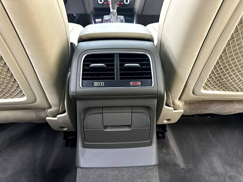 2015 Audi Q5 2.0T quattro Premium Plus