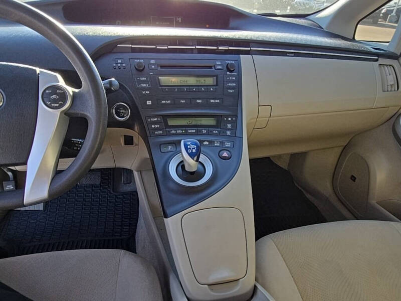 2010 Toyota Prius II