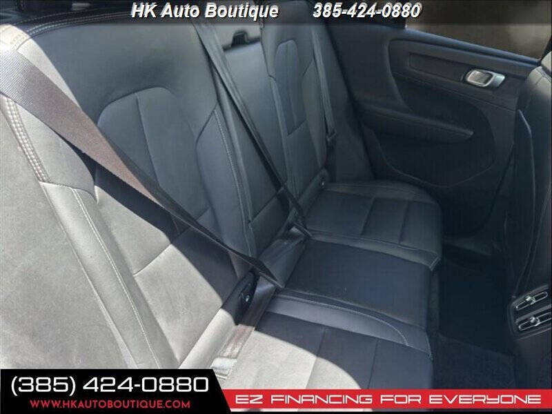 2019 Volvo XC40 T5 Momentum