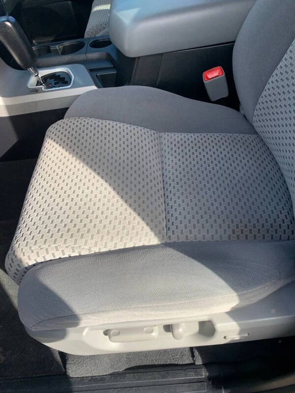 2013 Toyota Tundra Grade